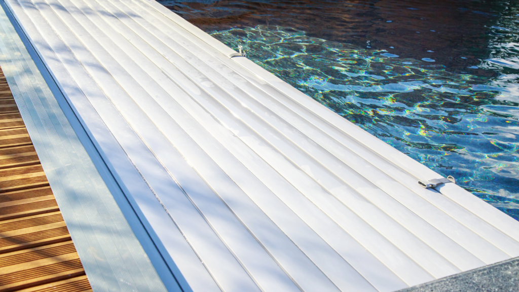 laigua-daqui-piscine-beton-construction-renovation-volet-securisant-perpignan-argeles-canton-66