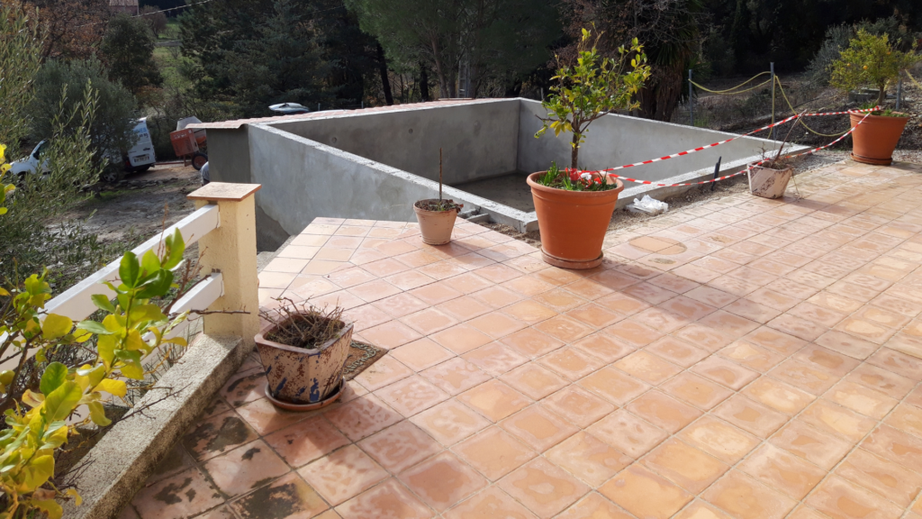 laigua-daqui-piscine-beton-construction-renovation-volet-securisant-perpignan-argeles-canton-66